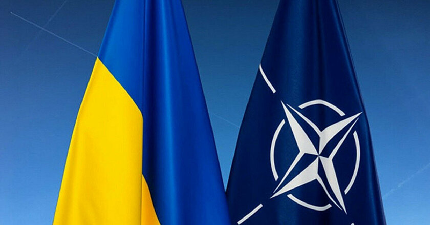 НАТО має сформувати перспективу вступу України - Макрон