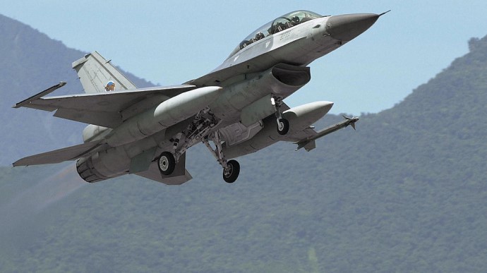 США мають кошти, щоб продовжити навчання українців на F-16